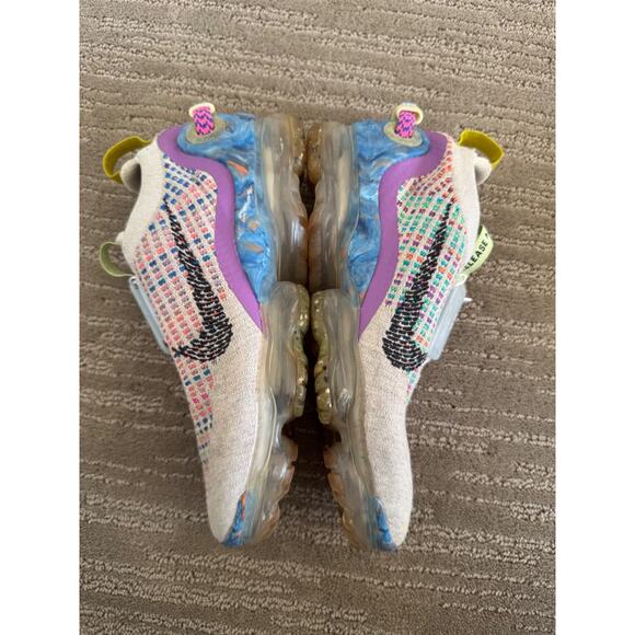 Nike Air VaporMax Flyknit 2020 Women’s Multicolor Lock Release - Picture 5 of 10